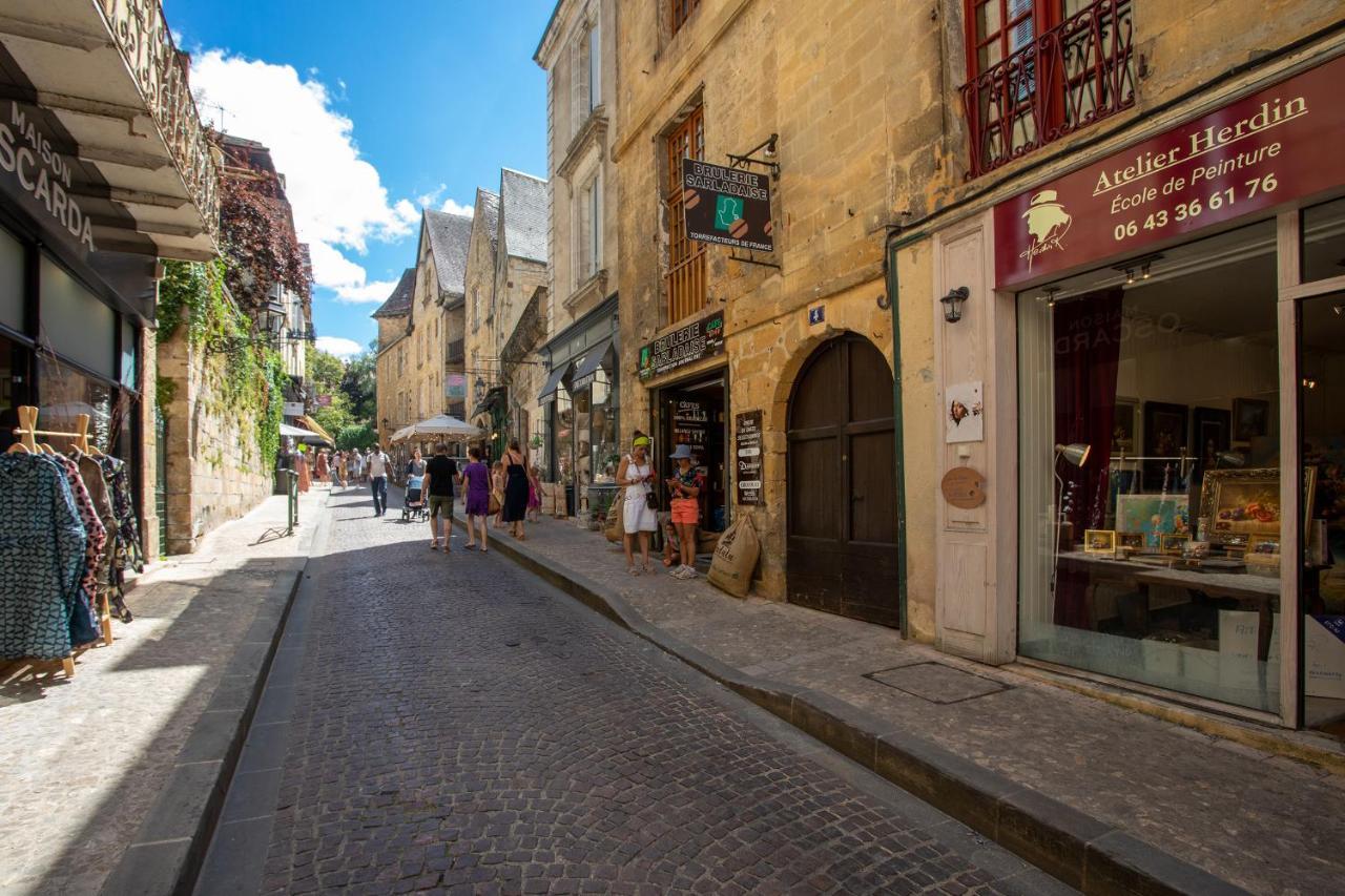 Les Flamboyants Lägenhet Sarlat-la-Canéda Exteriör bild