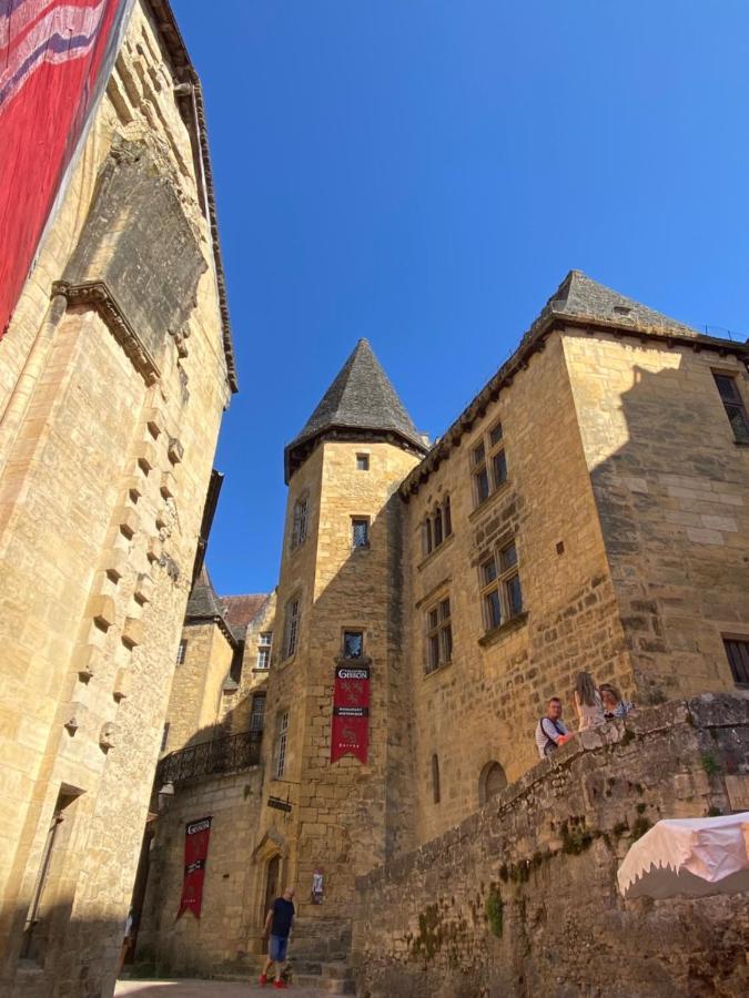 Les Flamboyants Lägenhet Sarlat-la-Canéda Exteriör bild